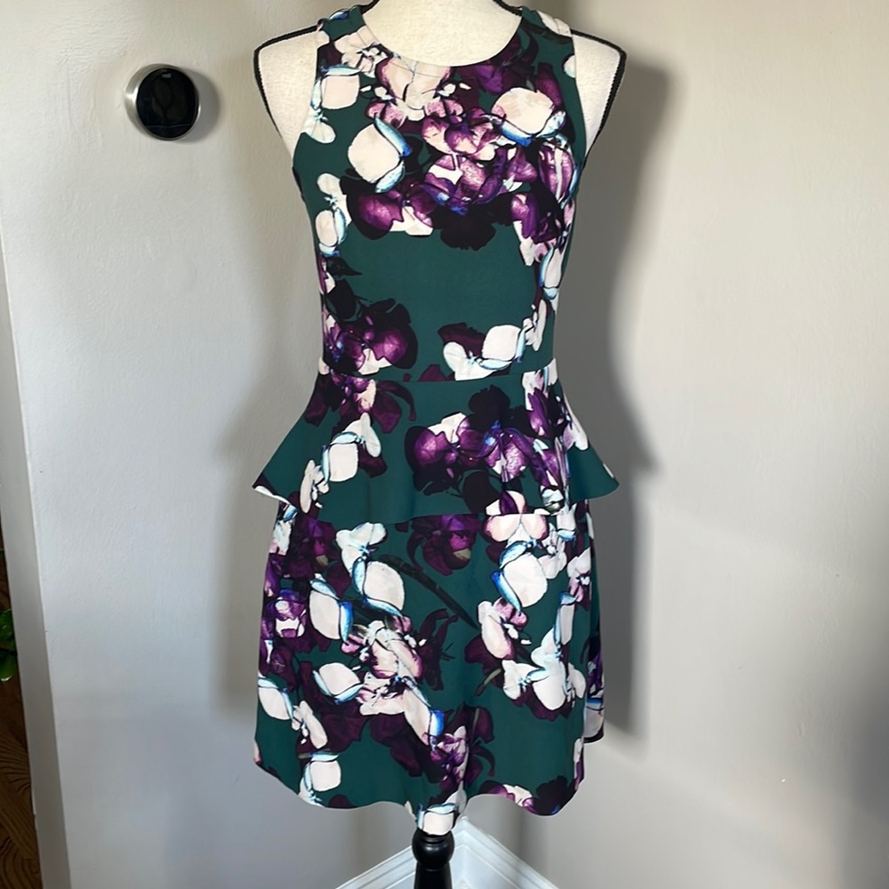 BANANA REPUBLIC floral perfect dress with pockets